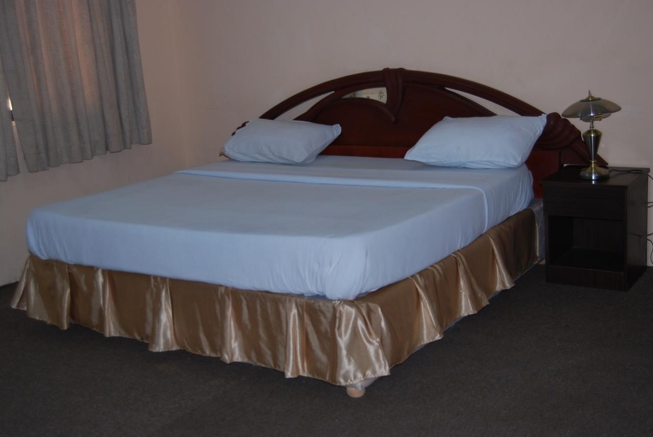 Citilodge Hotel & Conference Centre Newly Renovated Abuja Esterno foto